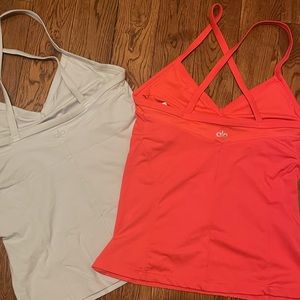 Alo Yoga Tops with integrated bra (set of 2)
